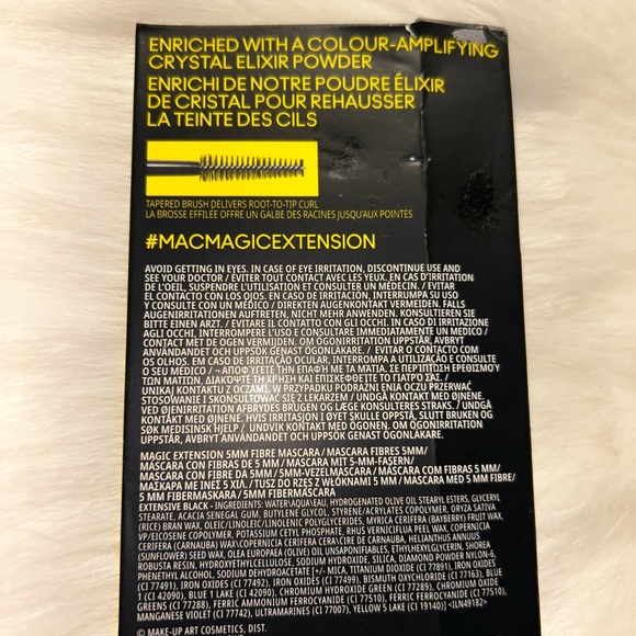*NIB* MAC MAGIC EXTENSION 5MM FIBRE MASCARA - Picture 2 of 4